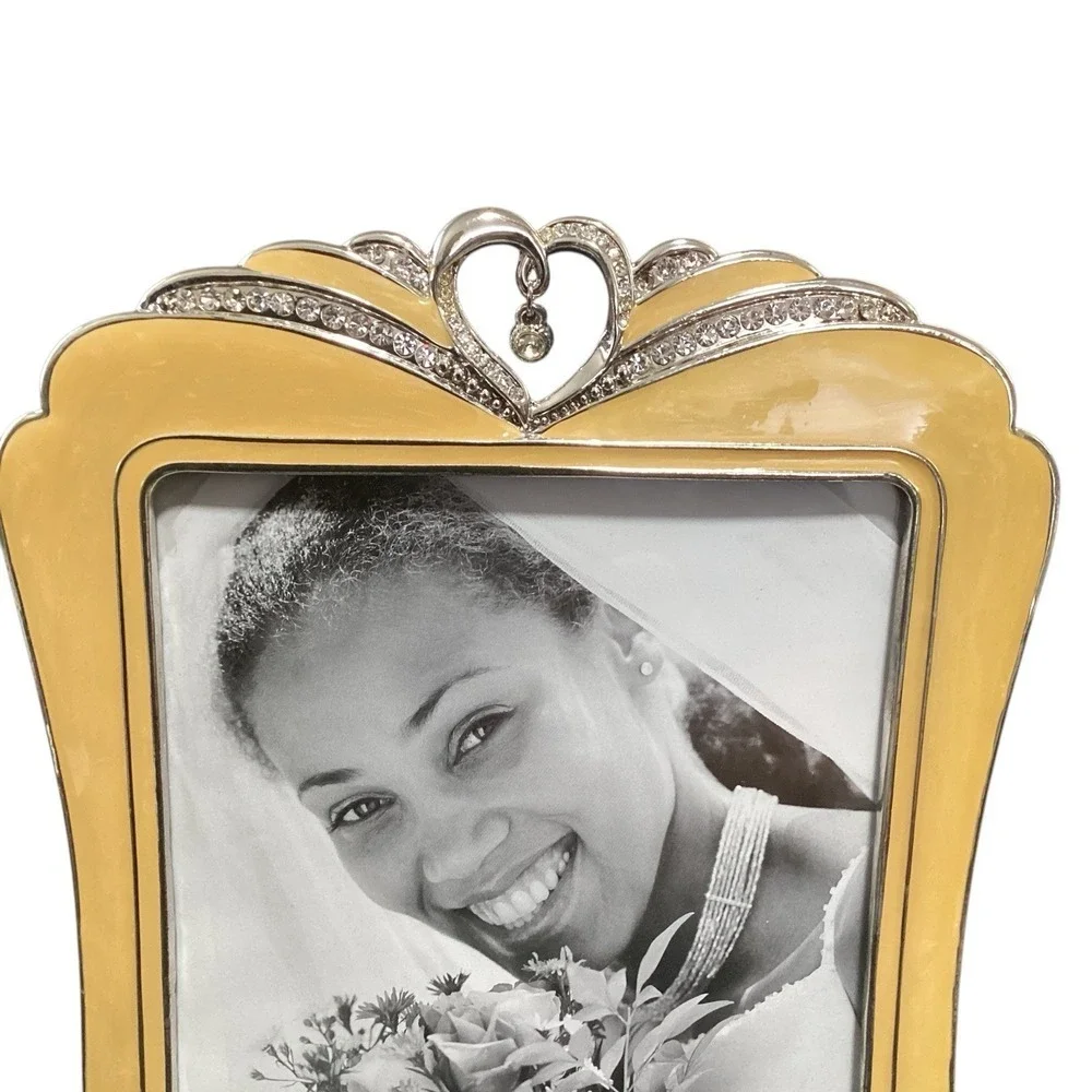 Felco Home Decor Romance Mia Yellow Pic Frame 5x7 Rhinestone Heart Embellishment